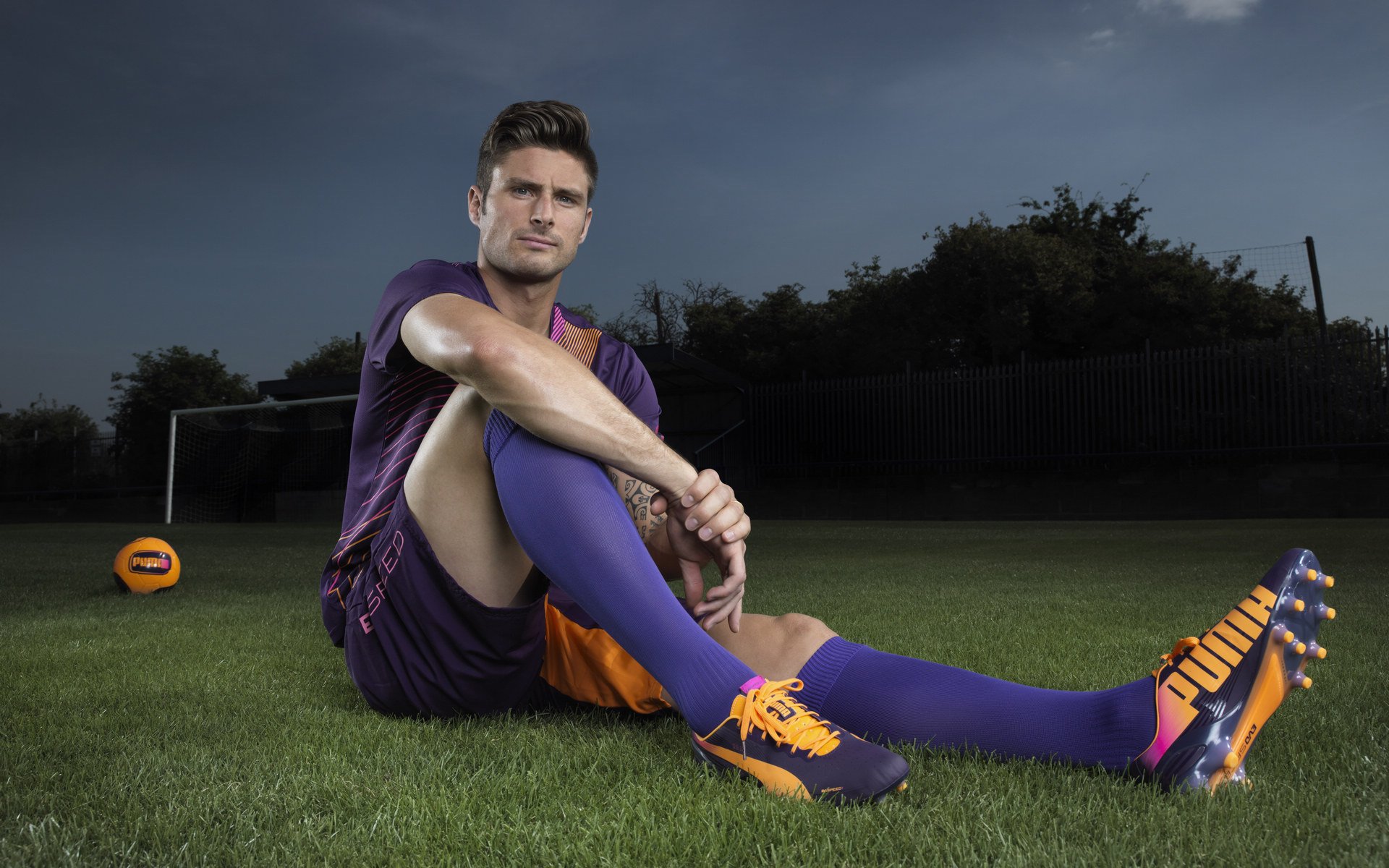 “费尔南多·比亚尔巴的创新踢球，刷新阿根廷橄榄球的战术”